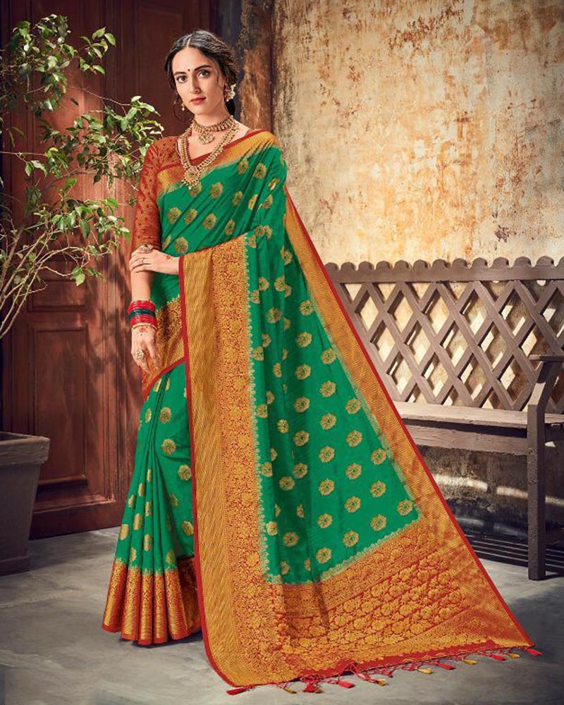 Spellbinding Light Green Silk Saree