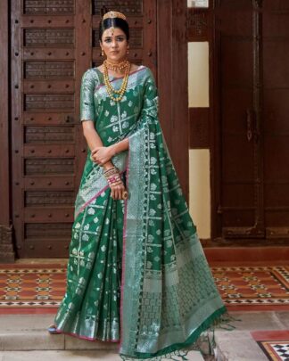 Sightly Magenta Silk Saree